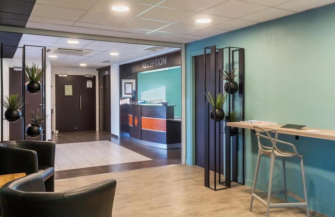 Sure Hotel by Best Western Saint-Amand-Les-Eaux-1