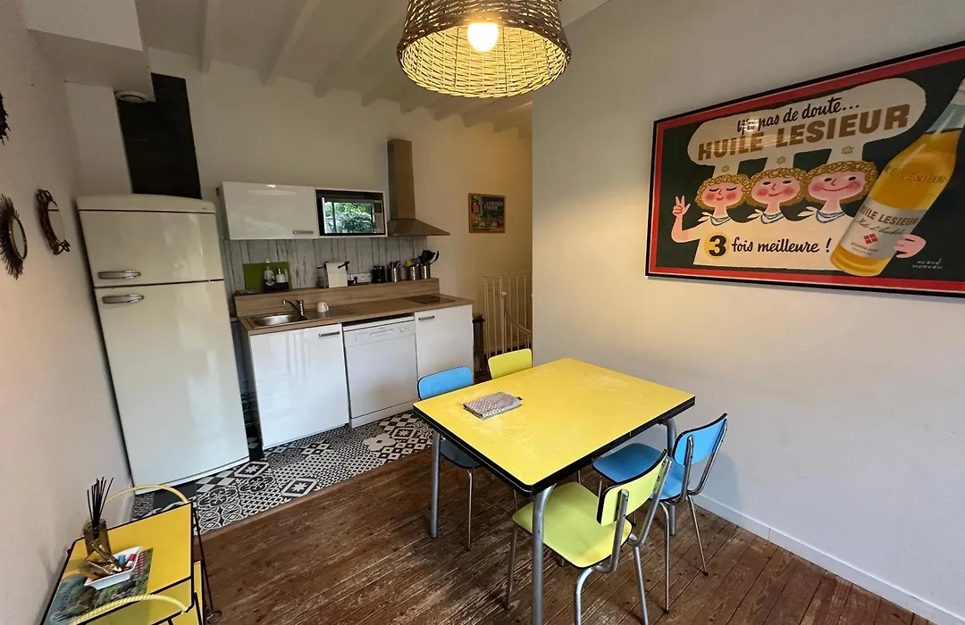 Rouen Eco Lodges Maison Entiere Avec Terrasse Dans Jardin Potager Piscine Parking-1