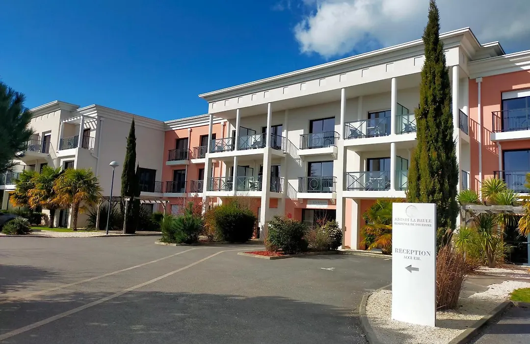 Adonis La Baule-1