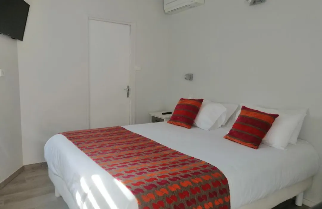 Hotel Le Bon Port-1