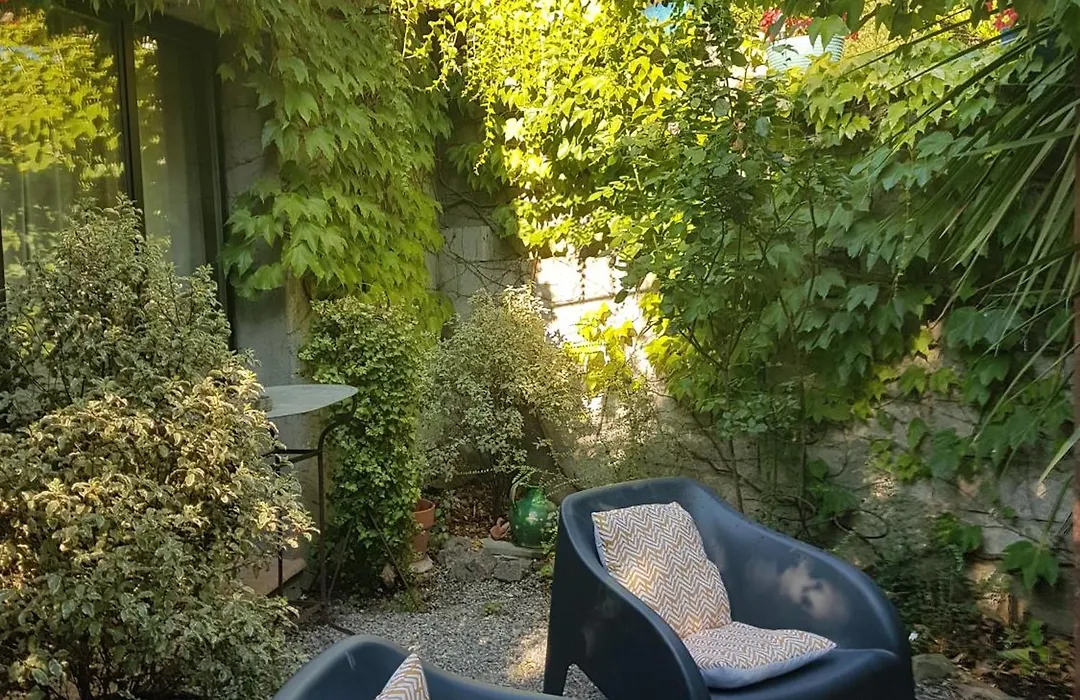 La Maison sur la Colline-1