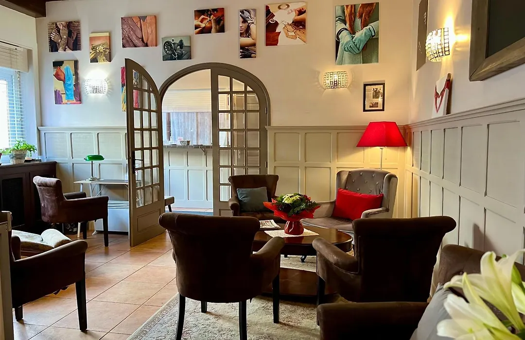 Logis Hotel Des Causses-1