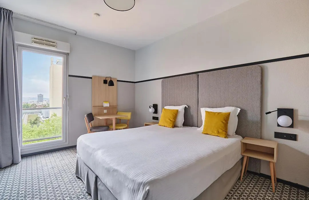Appart'Hotel Odalys City - Bioparc Lyon Est-1