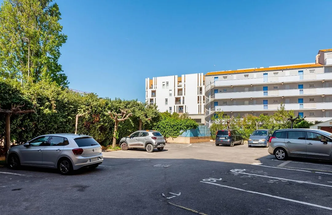 B&B HOTEL Sète Centre Gare-1