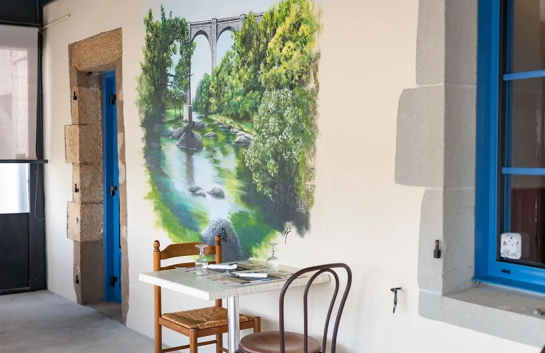 Hotel La Petite Auberge-1