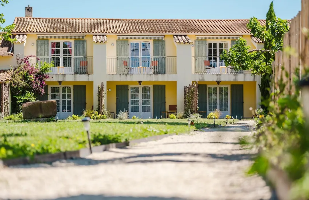 Logis Hotel Des Granges-1