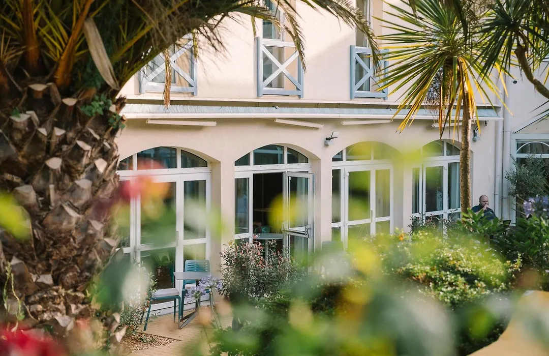 Hotel Aigue Marine-1