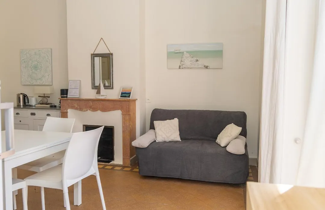 Appartement au Château Maravenne-1
