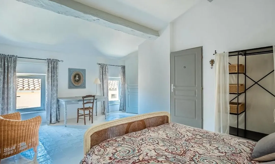Les chambres de la Villa EUGÉNIE-1