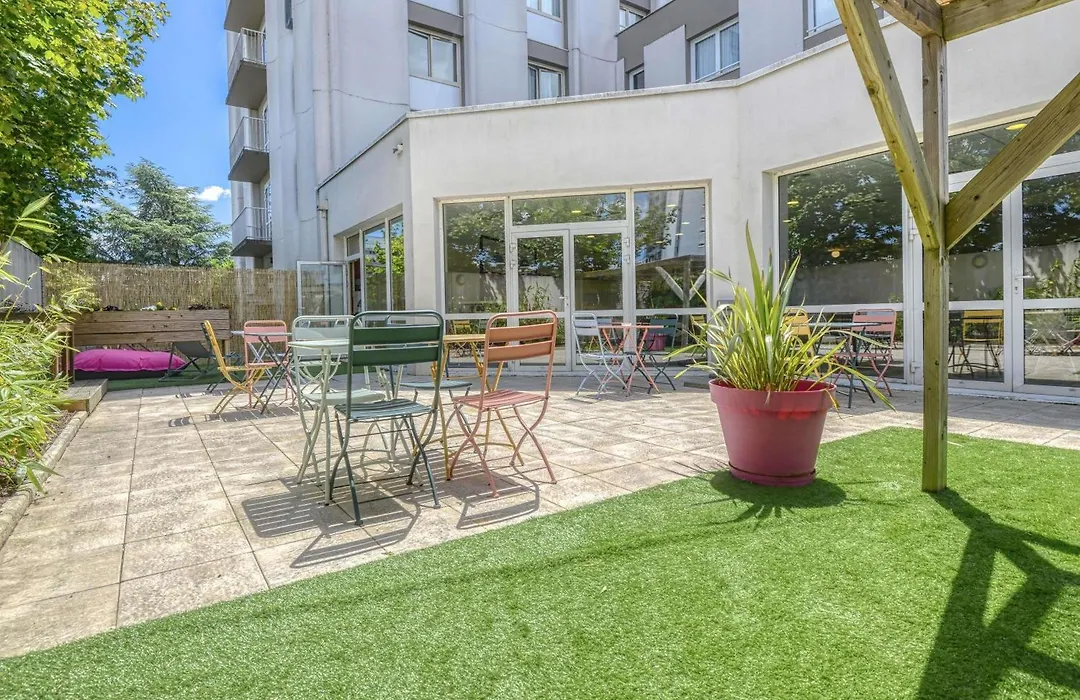ibis Cholet-1