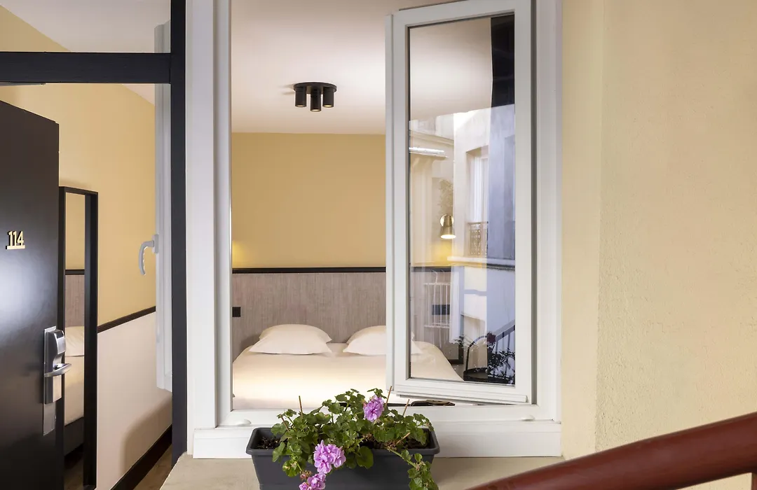 Hotel De L'Aqueduc-1