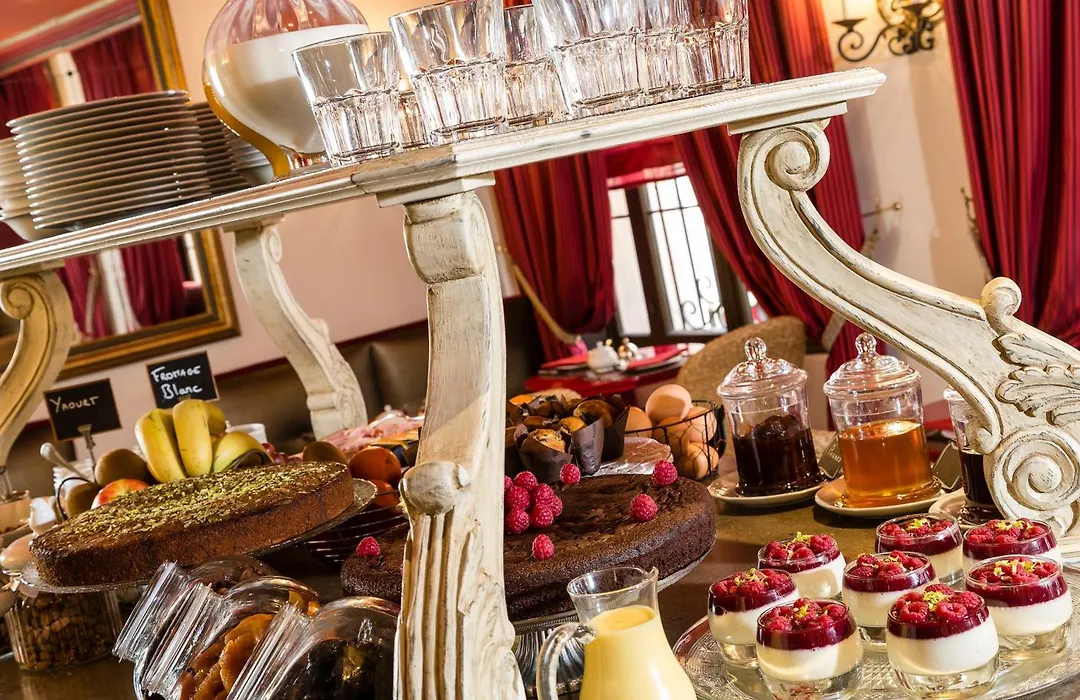 Le Cavendish-1