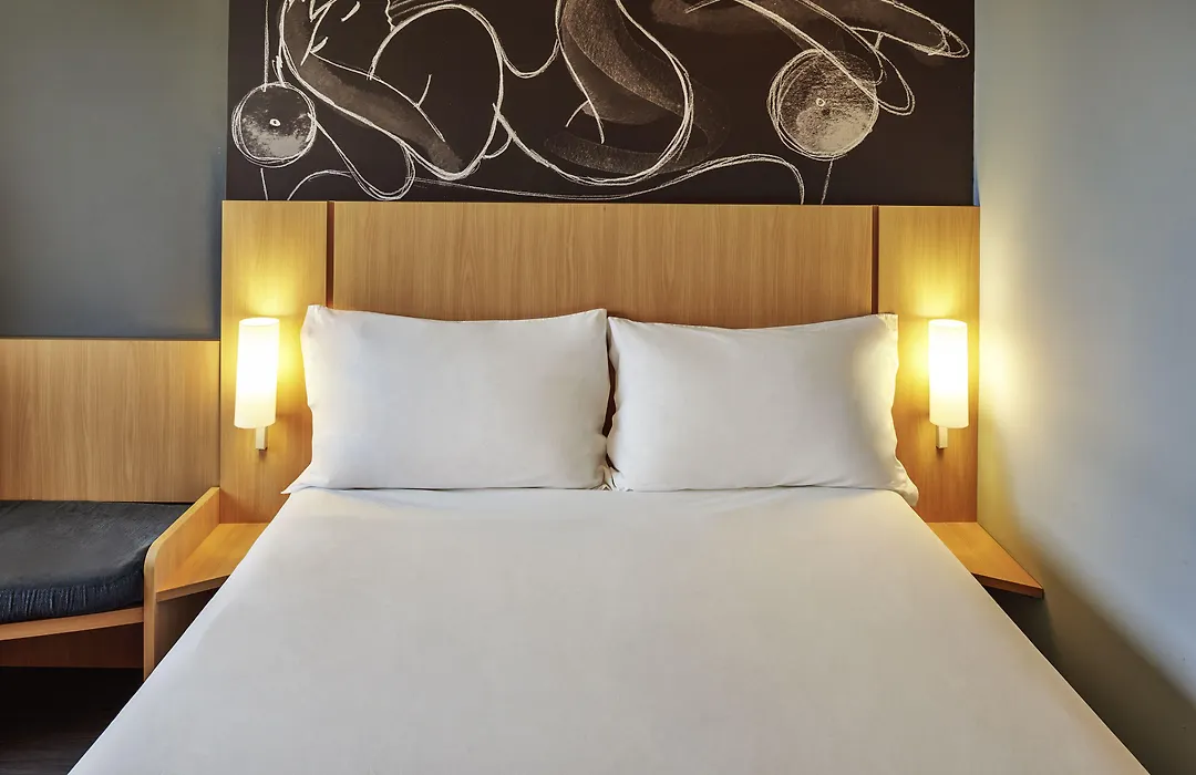 B&B HOTEL Orly Rungis Aéroport 3 étoiles-1