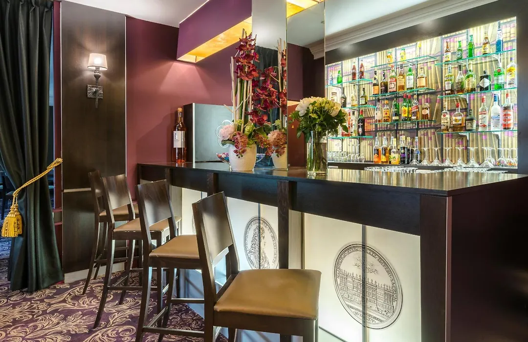 Hotel Le Versailles-1