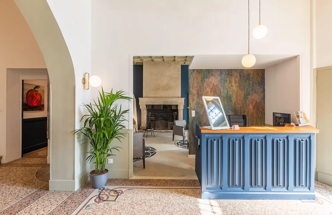 Hostellerie du Château des Fines Roches-1