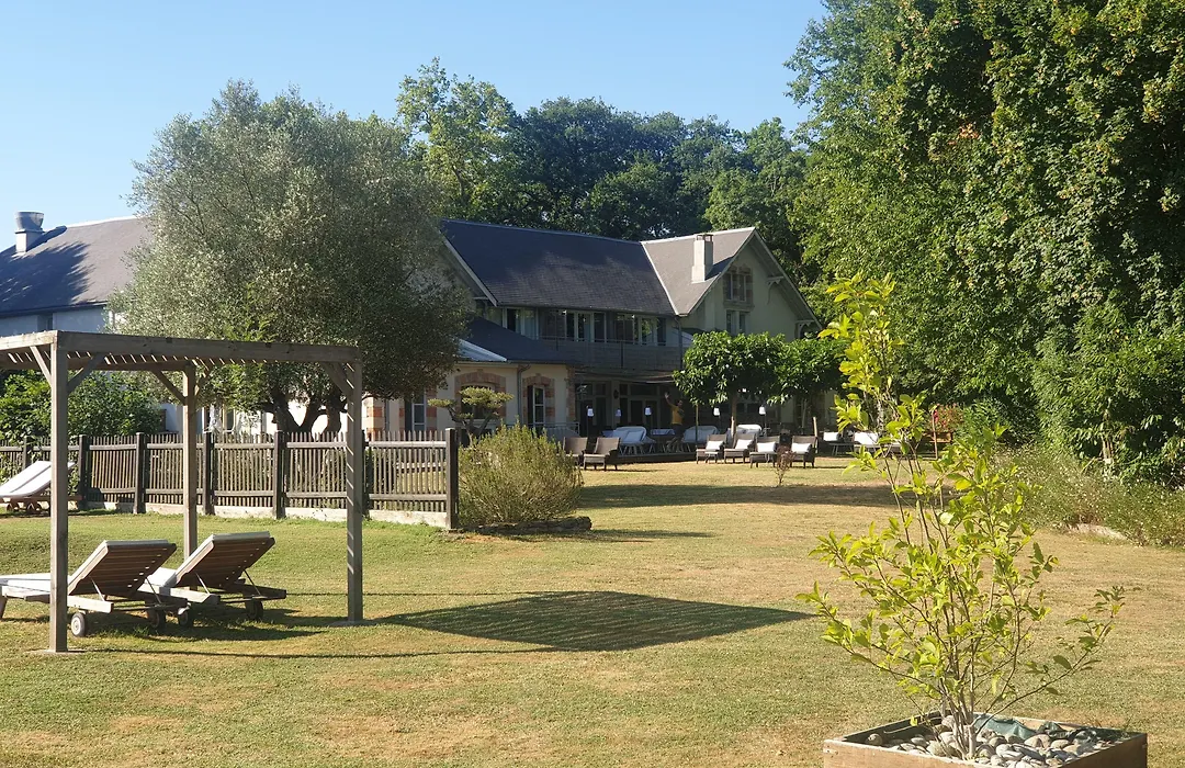 Le Pavillon du Château, Hôtel&SPA-1