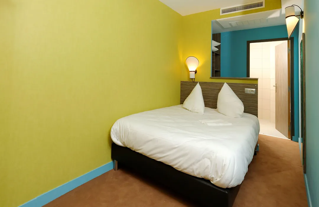 Republik Hotel-1