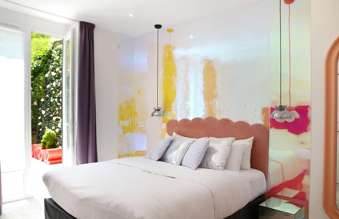 Glam'S Hotel-1