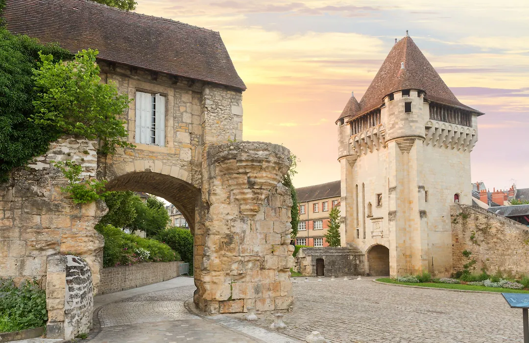 The Originals City, Hôtel Nevers Centre Gare (Inter-Hotel)-1
