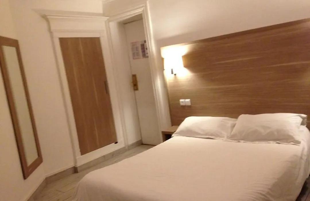 Hotel Montana Paris Lafayette-1