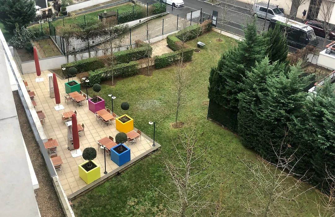 Courtyard By Marriott Paris Saint Denis-1