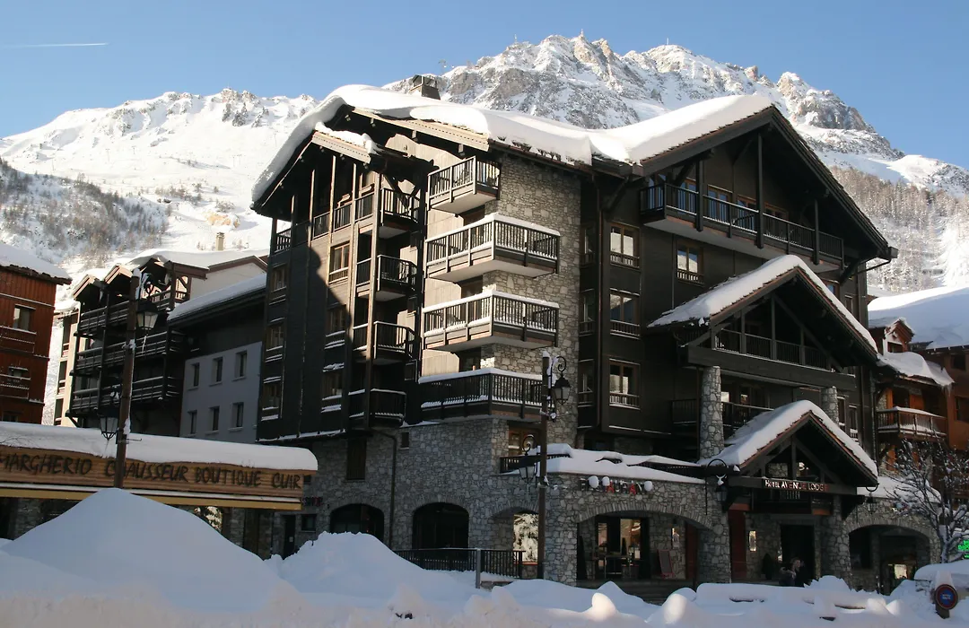 Avenue Lodge Hotel & Spa-1