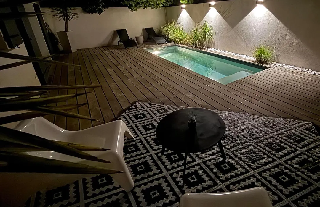 Piscine privée chauffée Proche des plages-1
