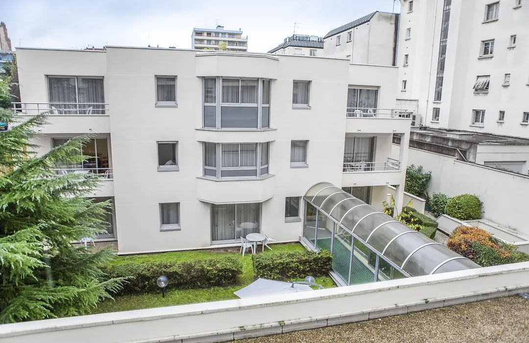 Royal Regency Paris Vincennes-1
