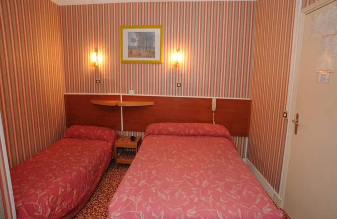 Sully Hôtel-1