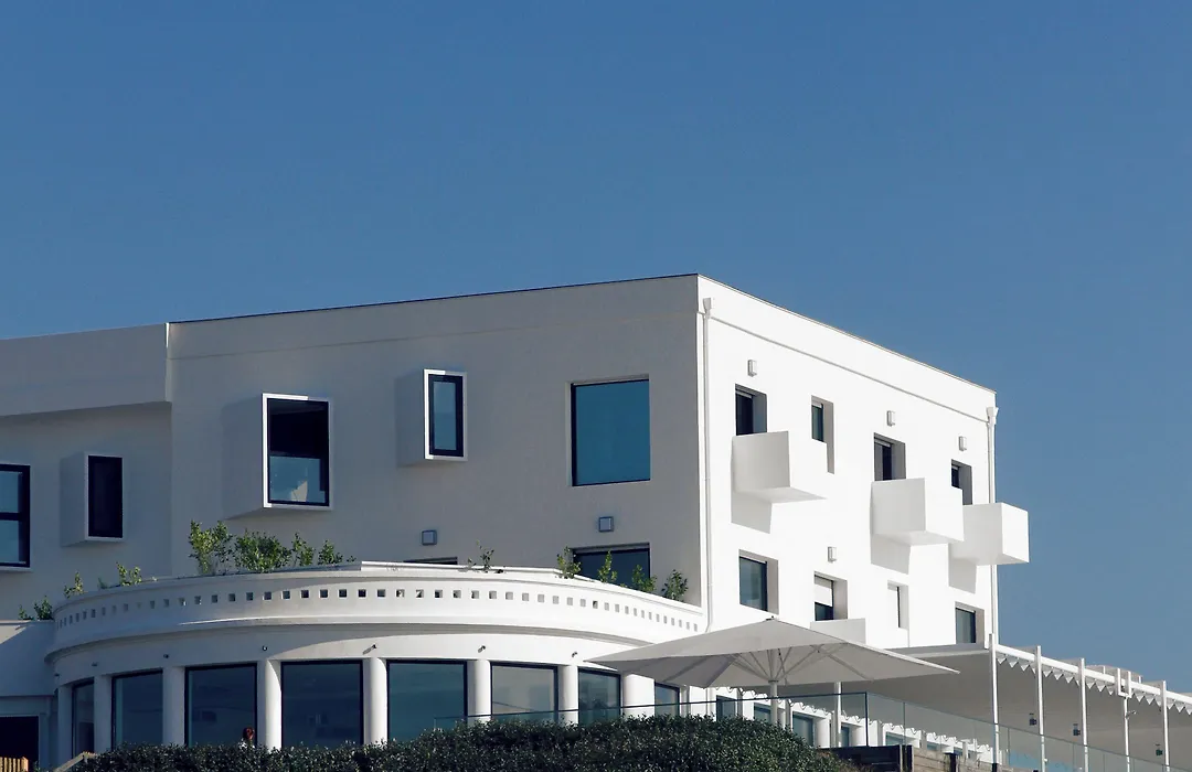 Le Grand Hotel de la Plage-1