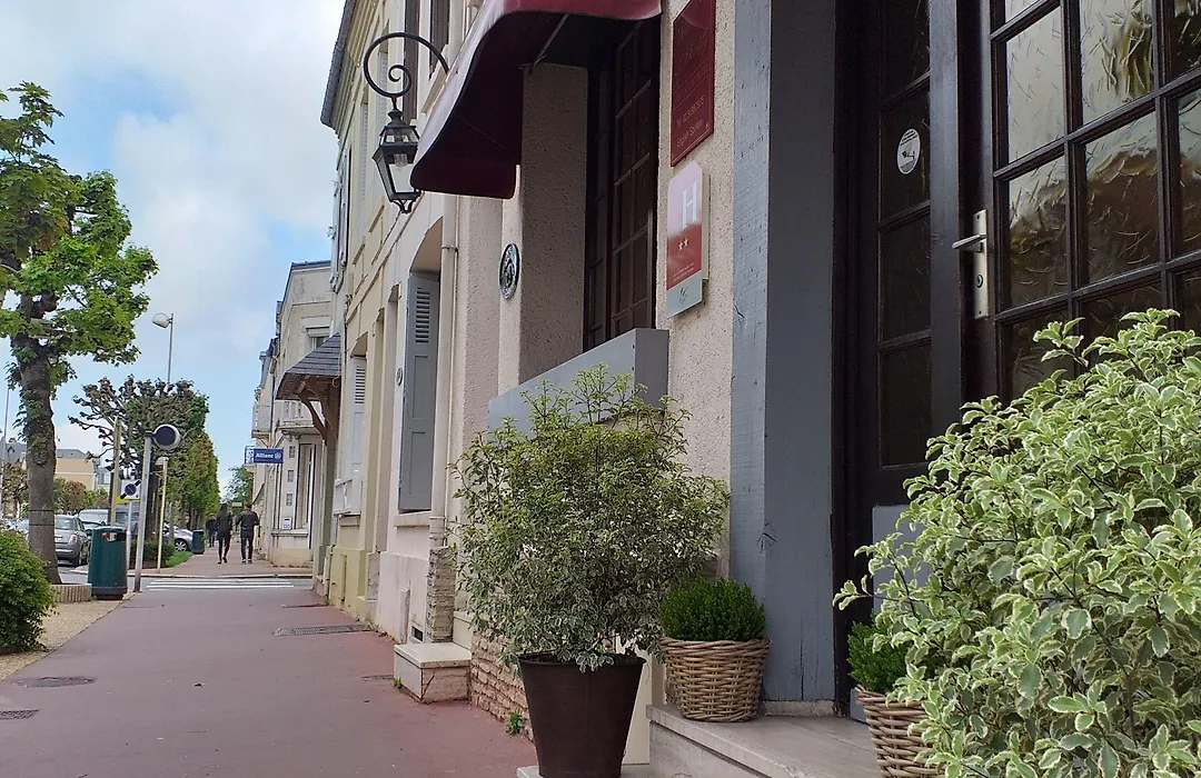 Hotel Le Chantilly Deauville-1