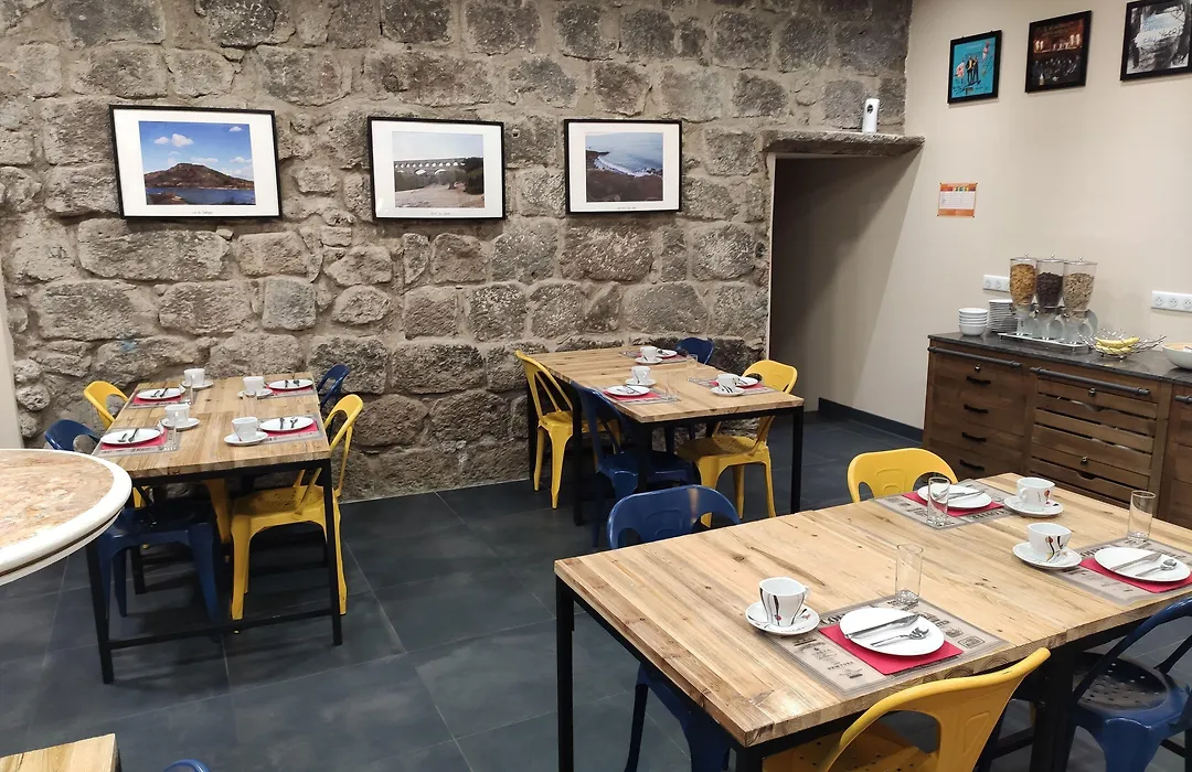 Logis Hotel Yseria - Historical Center-1
