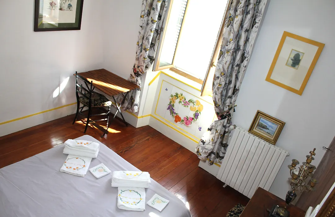 Chambres d'Hôtes L'Enclos des Jacobins-1