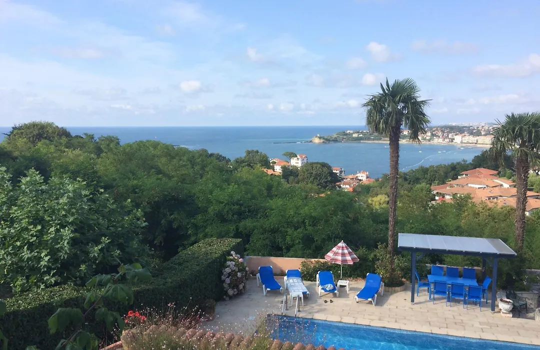 Villa Erresinolettean-1