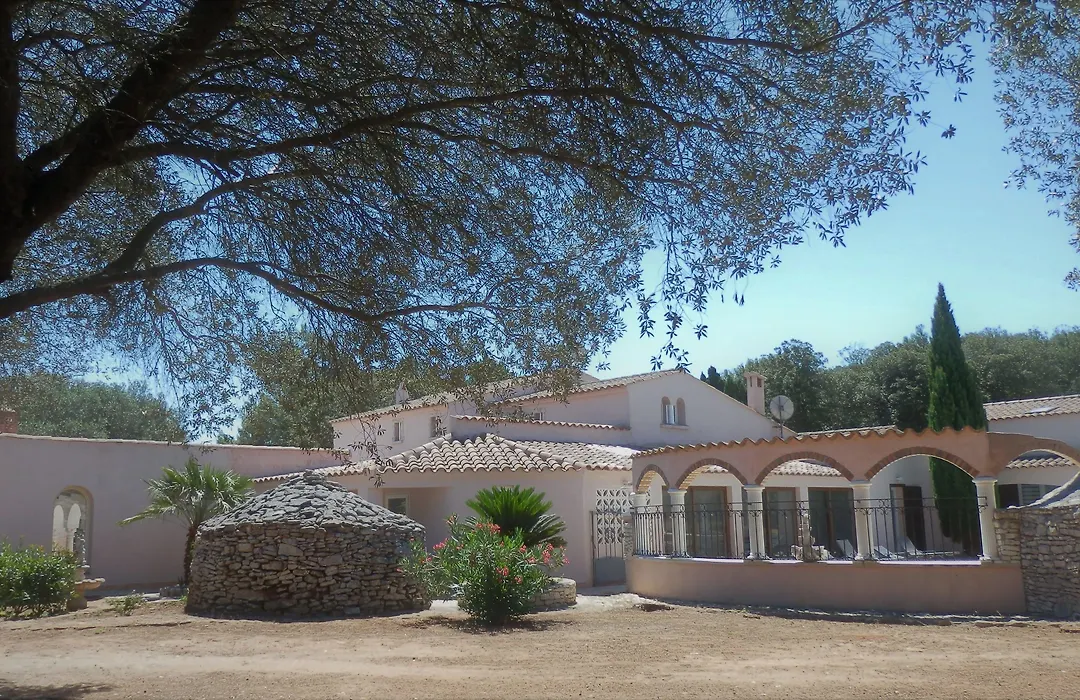 Domaine De Foresta-1