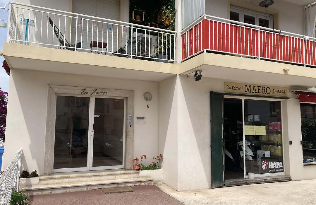 Cannes City B&B-1