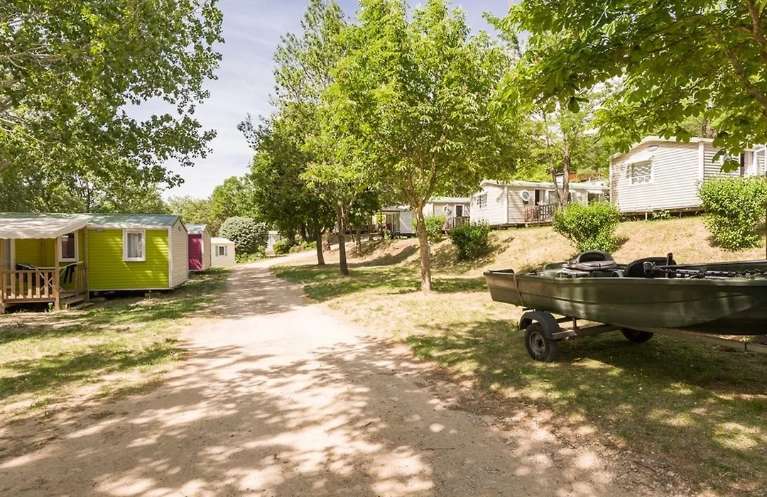 Camping Domaine De Chanteraine-1