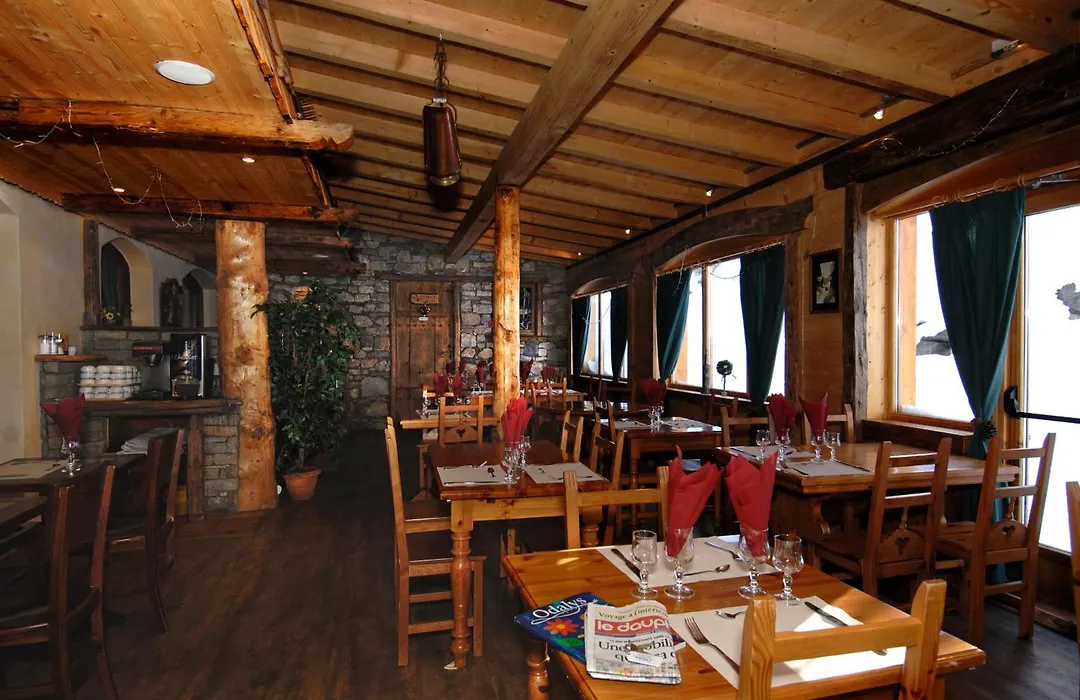 Hôtel Odalys Chalet Alpina-1