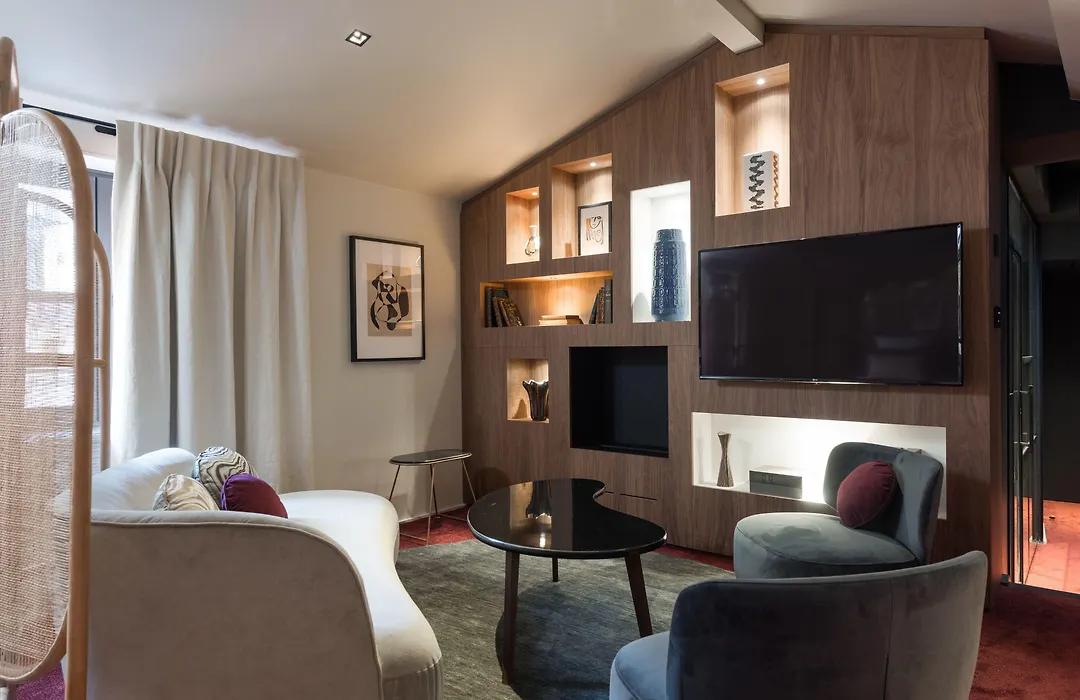 Mihotel Tour Rose-1