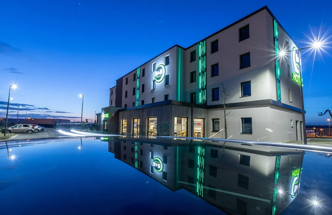 B&B Hotel Troyes Magasins D'Usine-1