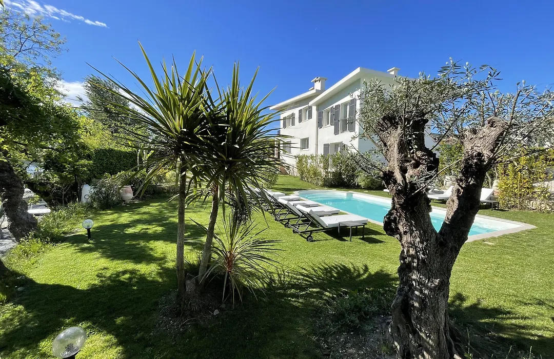 Villa Louise-Rose-1