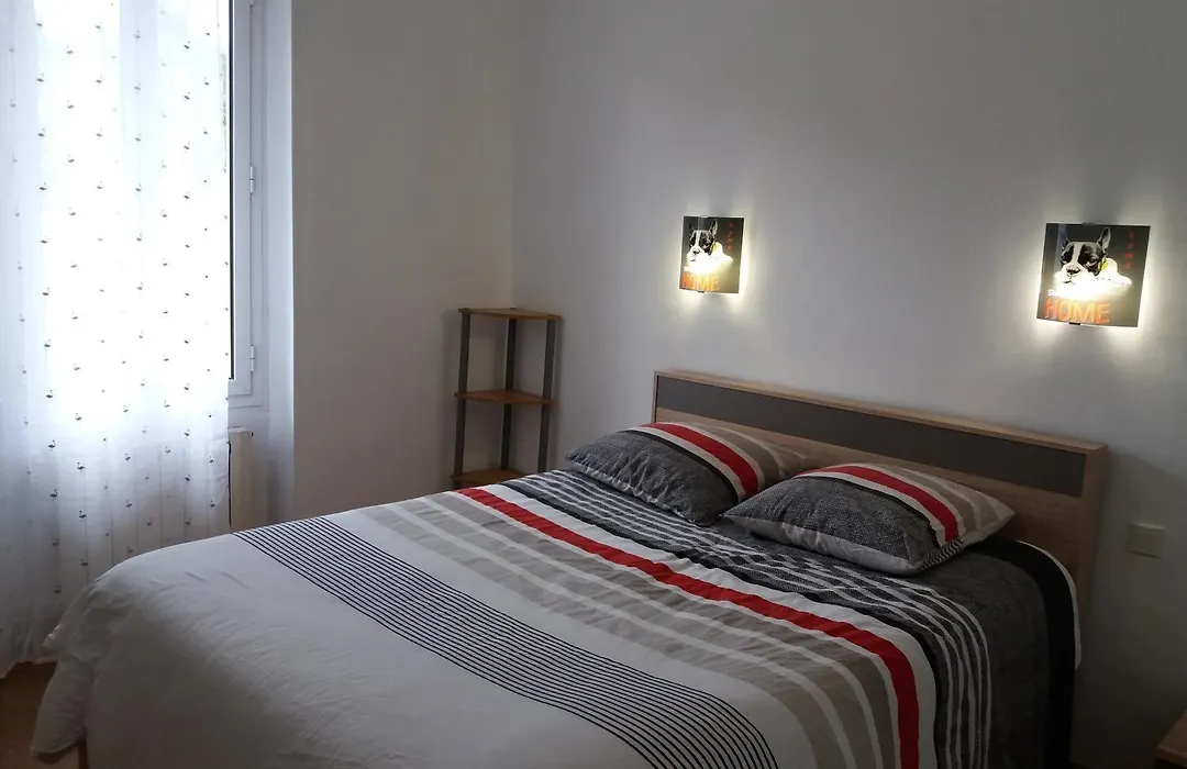 CHEZ VERO - Chambre d'hôte privée - proche Cassis Ste Baume Marseille Le Castelet Agora - parking clos --1