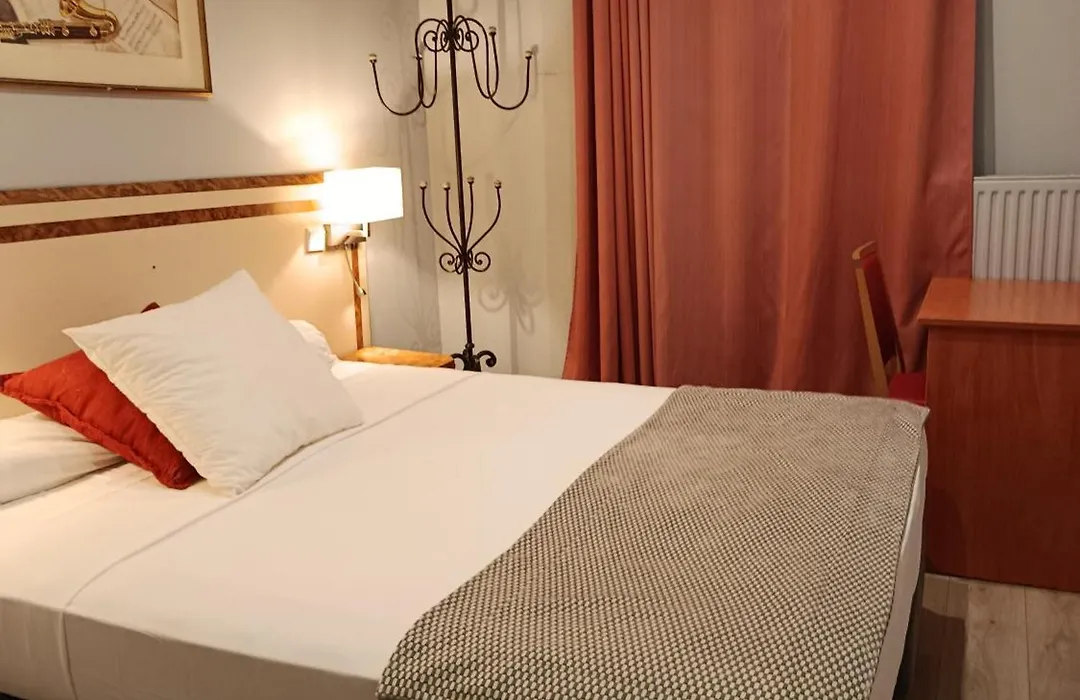 Hotel Azur-1