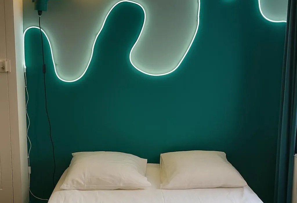 Chambre Privee "Turquoise" - Maison Partagee-1