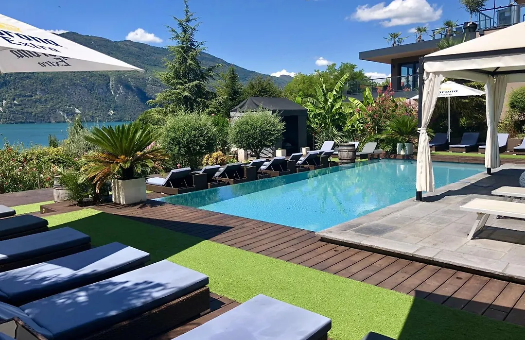 Les Suites du Lac-1
