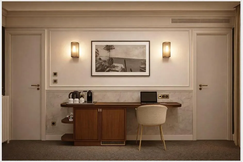 Hotel Saint Cyr Etoile-1