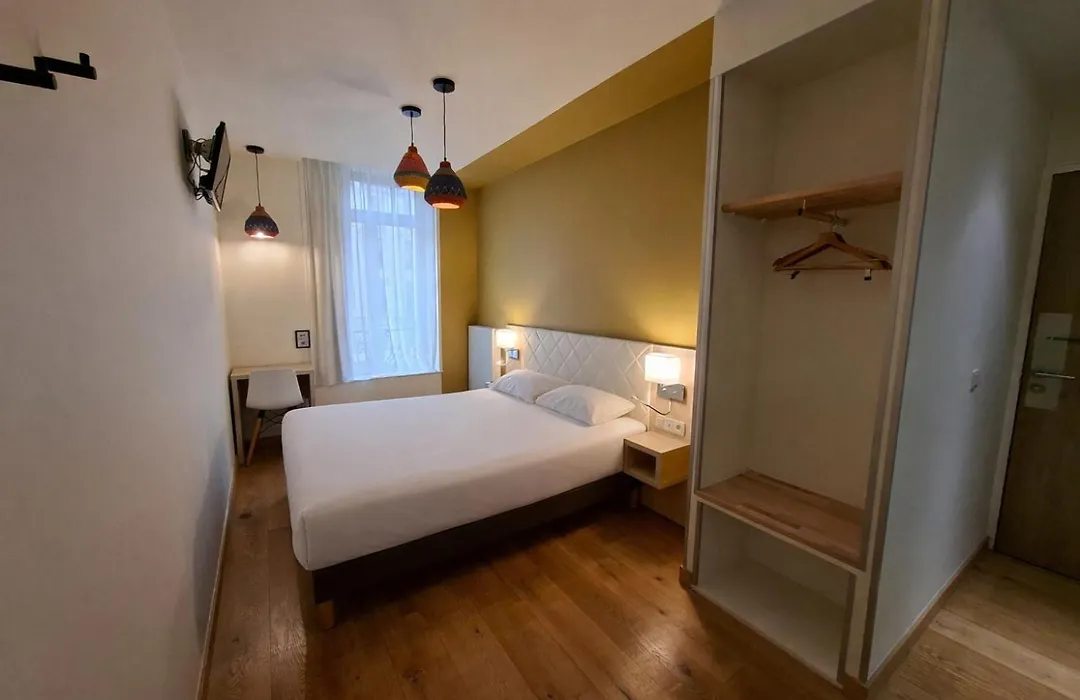 Hotel Ambassadeur-1