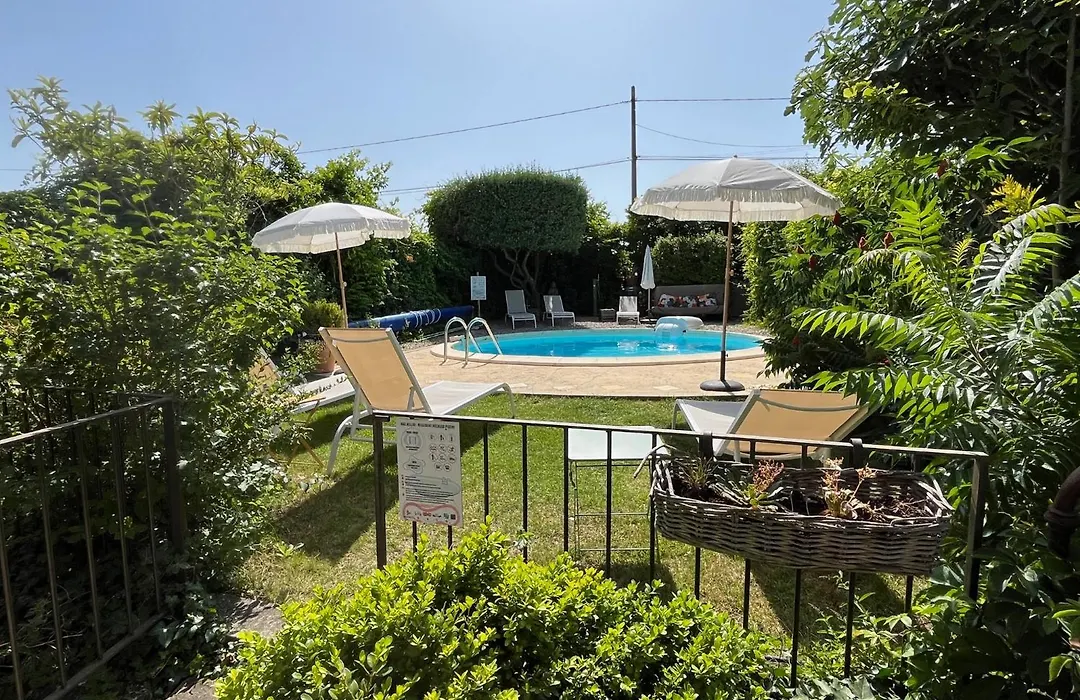 Chambres D'Hotes Et Gites Le Mas Mellou-1
