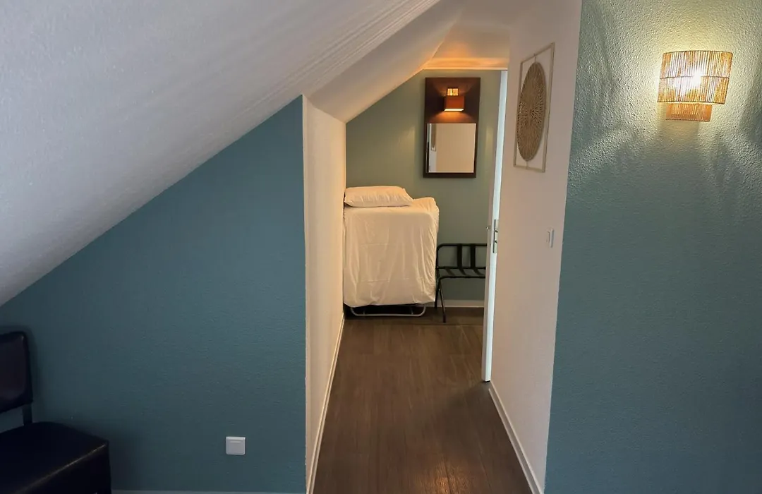Logis Hotel Lons-le-Saunier - Restaurant Le Grill-1