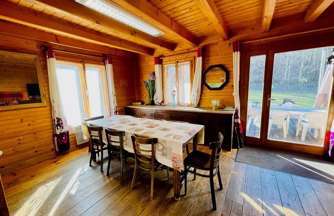 Beautiful chalet near the center of Briançon-1